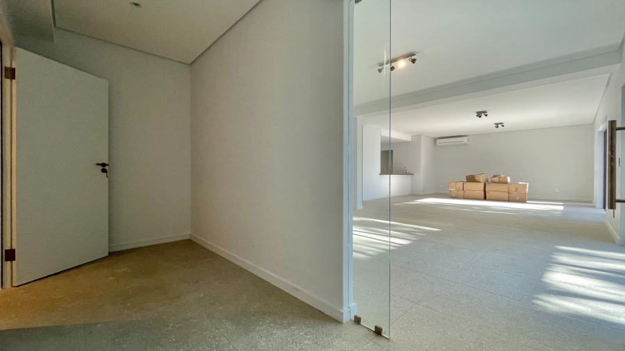 3 Bedroom Property for Sale in Stuarts Hill Western Cape